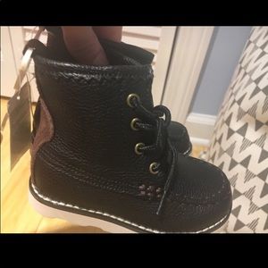 Gap toddler black leather high top boots